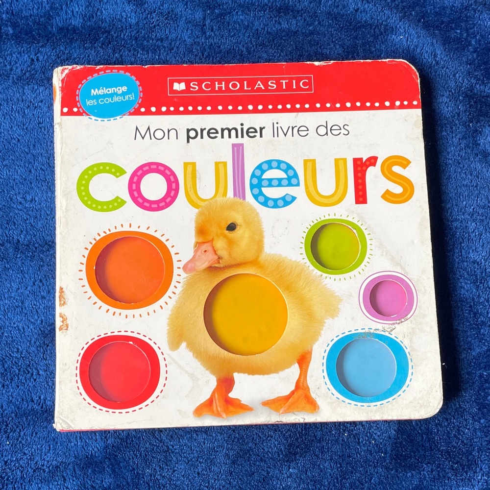 Scholastic Vibrant Colors Book with Duckling (French)